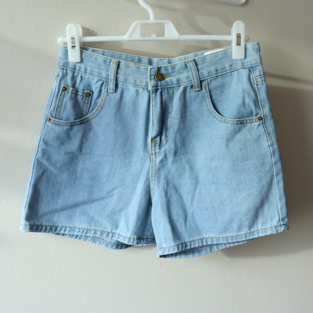 Basic High Rise Relax Blue Denim Shorts